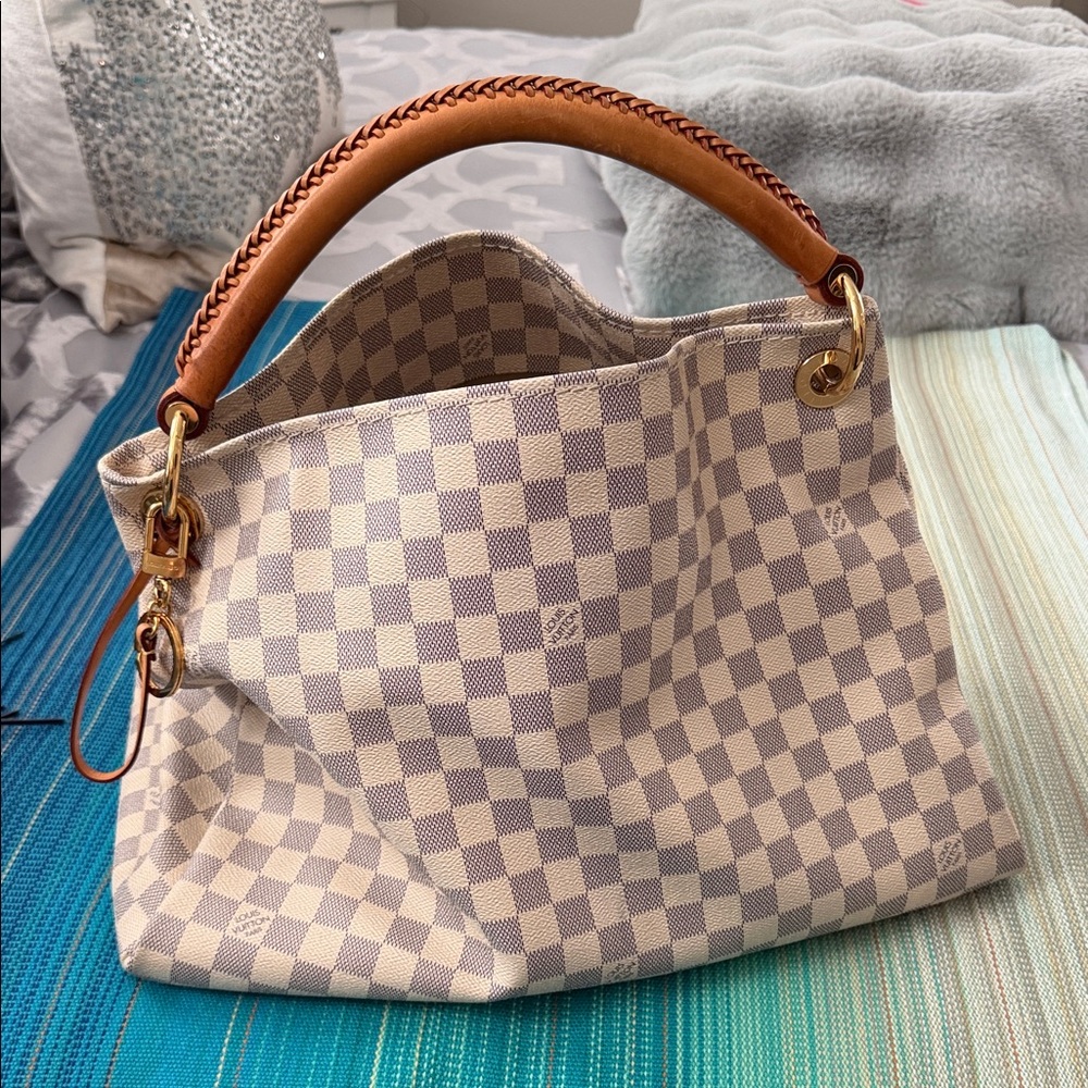 Louis Vuitton Artsy Azur Monogram Bag